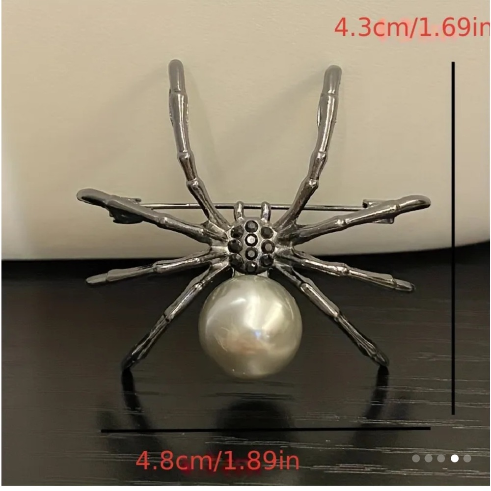 Stylish and Unique Spider Brooch Pin - Perfect for Any Occasion For Women/Men